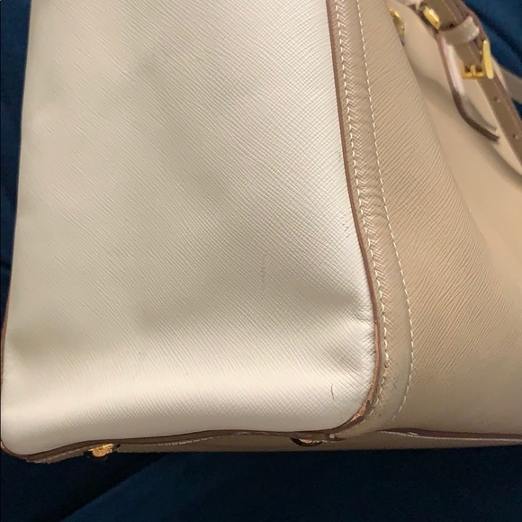 Prada saffiano lux tote - Picture 6 of 8